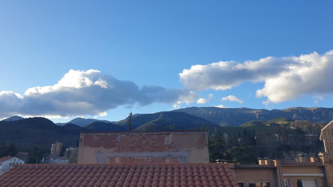 Casa Matilda - Apartamento Con Chimenea, Vistas, Rustico-Elegante En El Centro Sant Joan de les Abadesses Kültér fotó